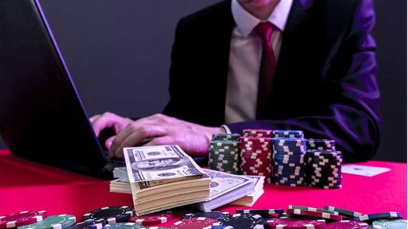 How to become An a Expert In Online Casino